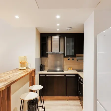 Pavillon Riviera Yourhosthelper 戛纳