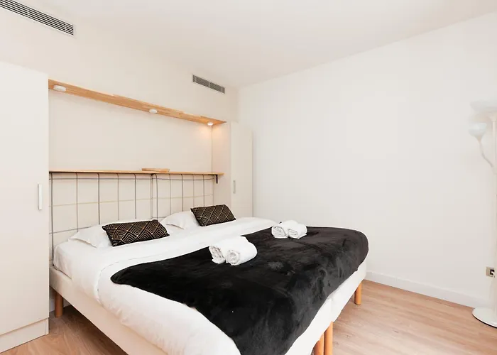 Pavillon Riviera Yourhosthelper Cannes