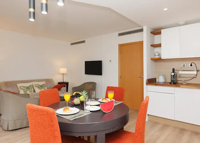 Pavillon Riviera Yourhosthelper * Cannes