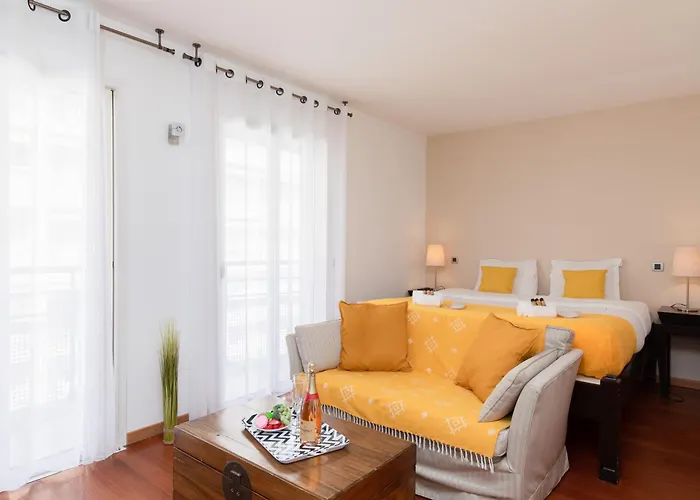 Pavillon Riviera Yourhosthelper