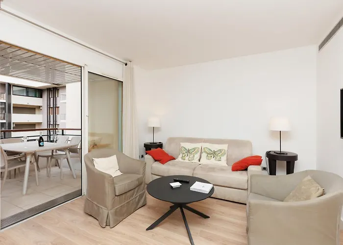 Pavillon Riviera Yourhosthelper *