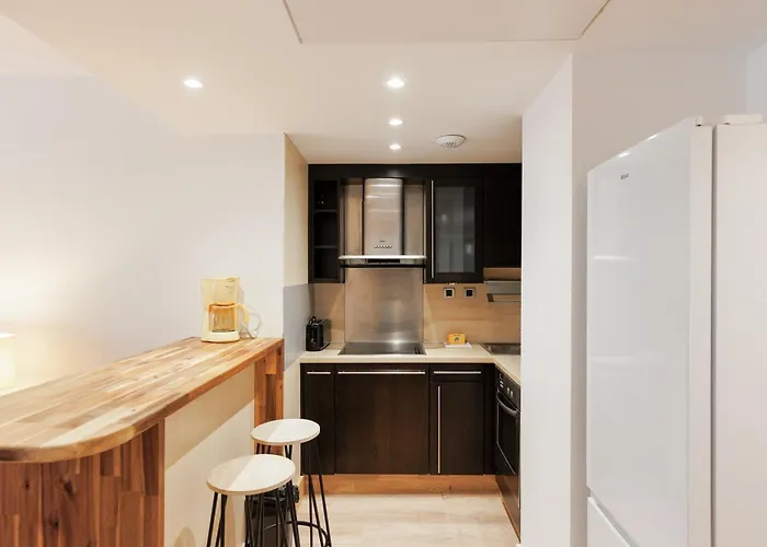 Pavillon Riviera Yourhosthelper Cannes