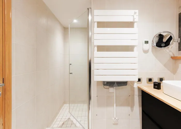 Pavillon Riviera Yourhosthelper * Cannes